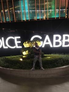 Scott Casares - Daddy Oxford, United Kingdom